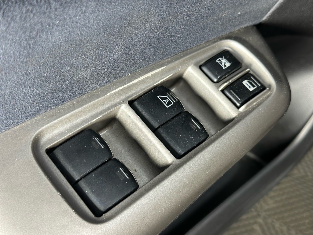 2009 Subaru Forester Image 28