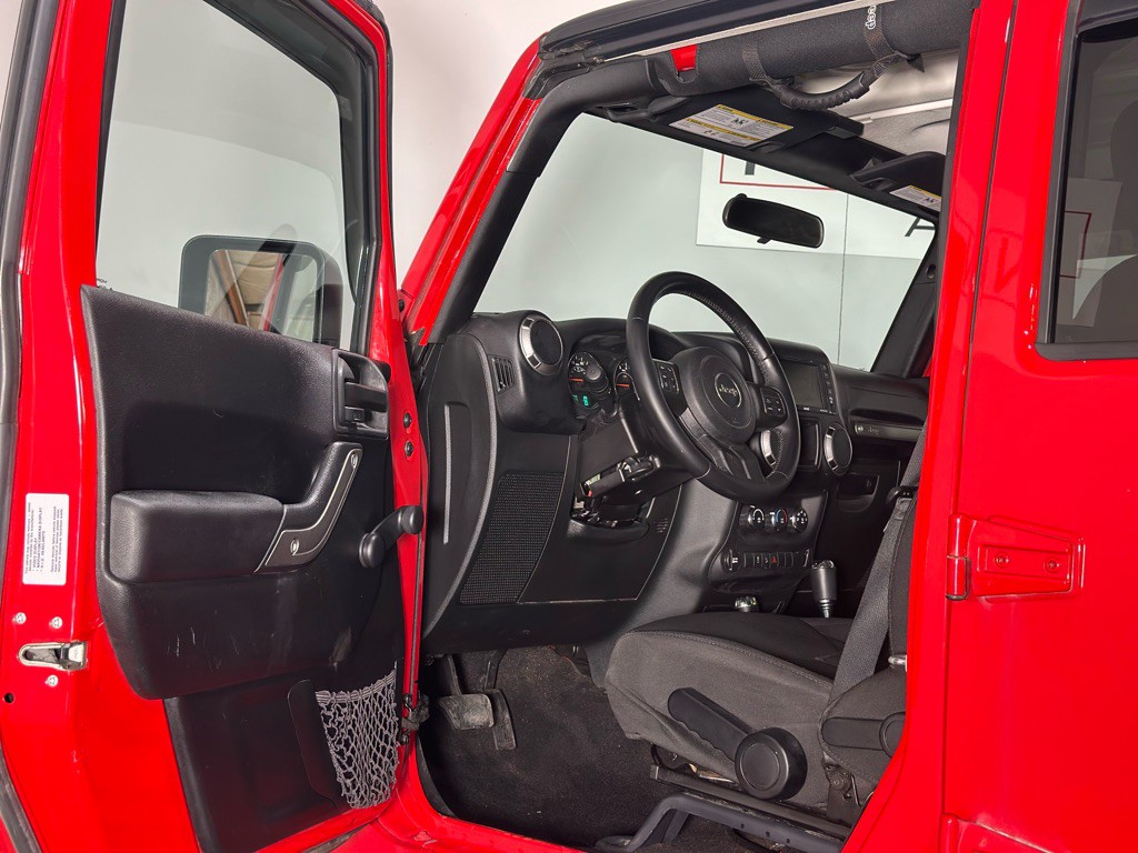2015 Jeep Wrangler Unlimited Image 11