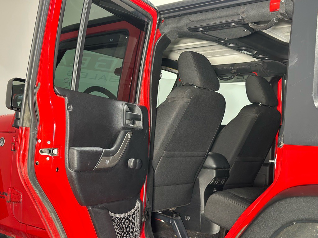 2015 Jeep Wrangler Unlimited Image 12