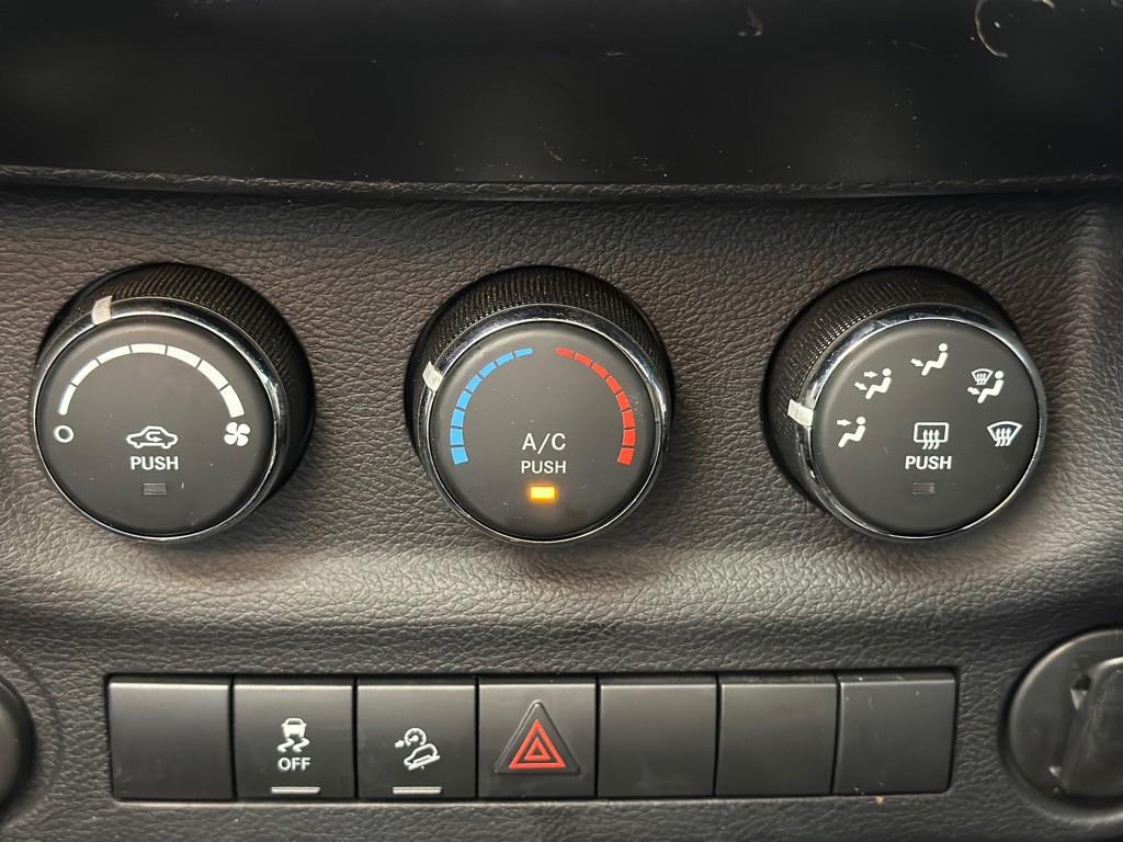 2015 Jeep Wrangler Unlimited Image 15
