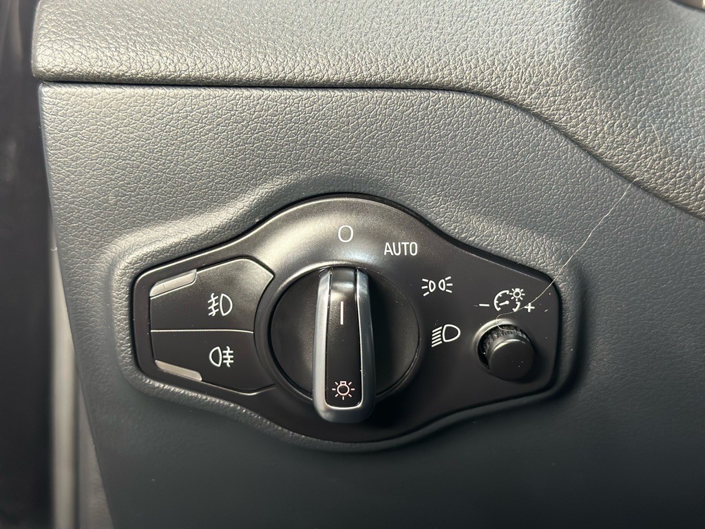 2013 Audi Q5 Image 32