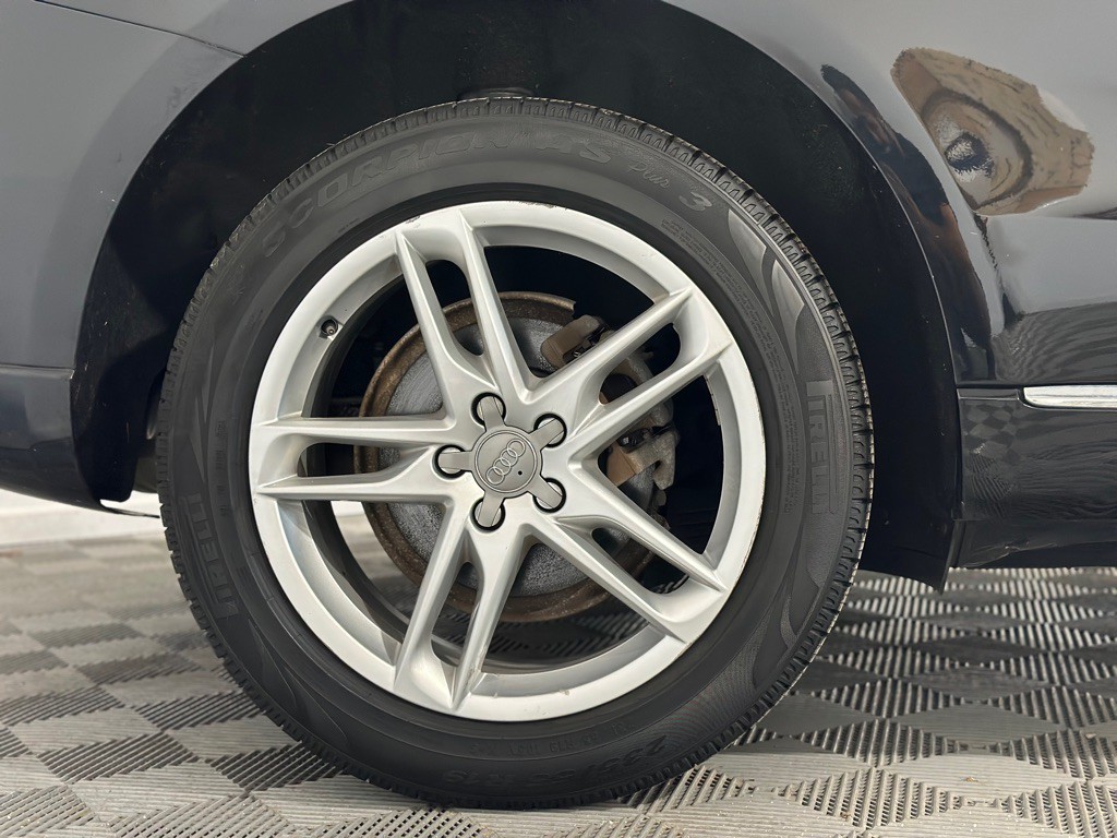 2013 Audi Q5 Image 40