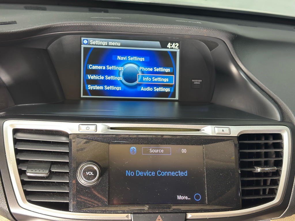 2013 Honda Accord Image 16