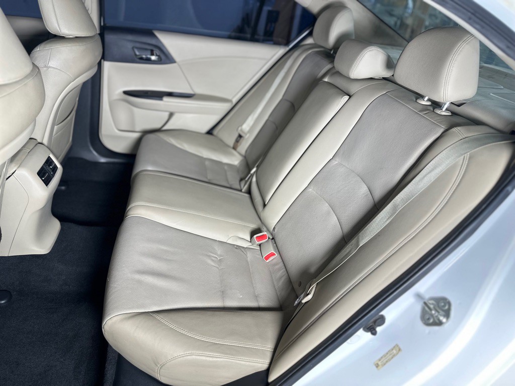 2013 Honda Accord Image 26