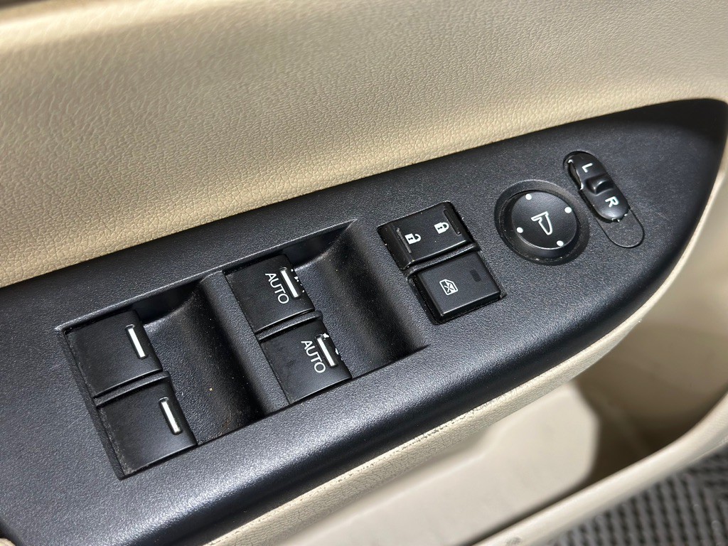2013 Honda Accord Image 32