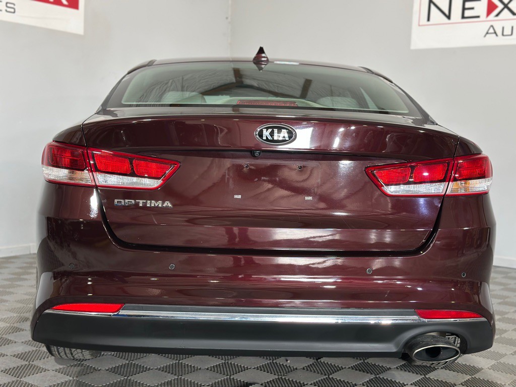 2018 Kia Optima Image 8