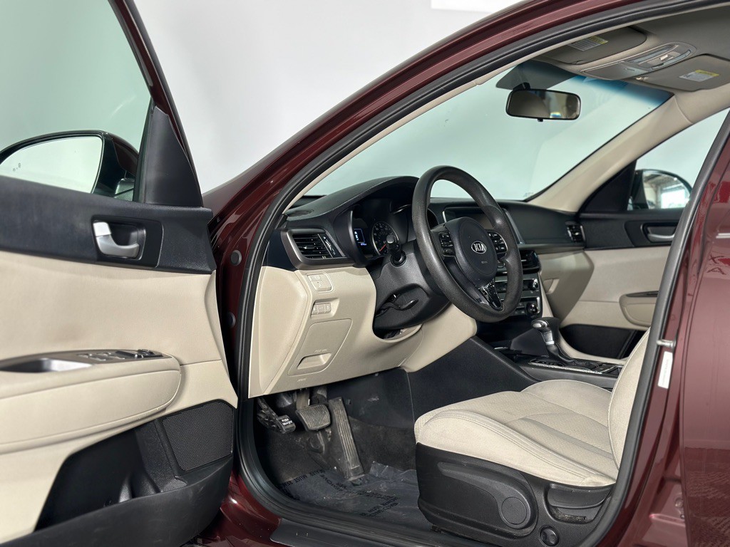 2018 Kia Optima Image 10