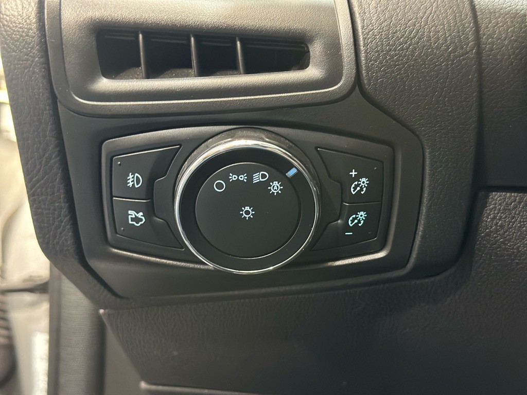 2014 Ford Focus Image 31
