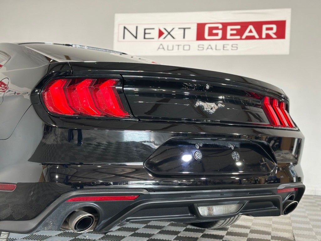 2018 Ford Mustang Image 8
