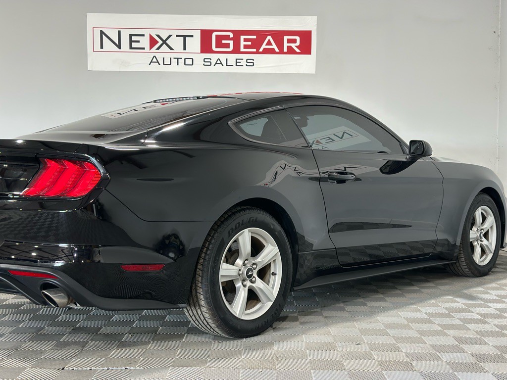 2018 Ford Mustang Image 10