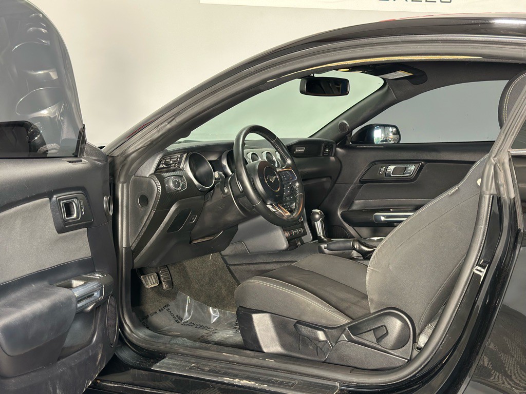 2018 Ford Mustang Image 11