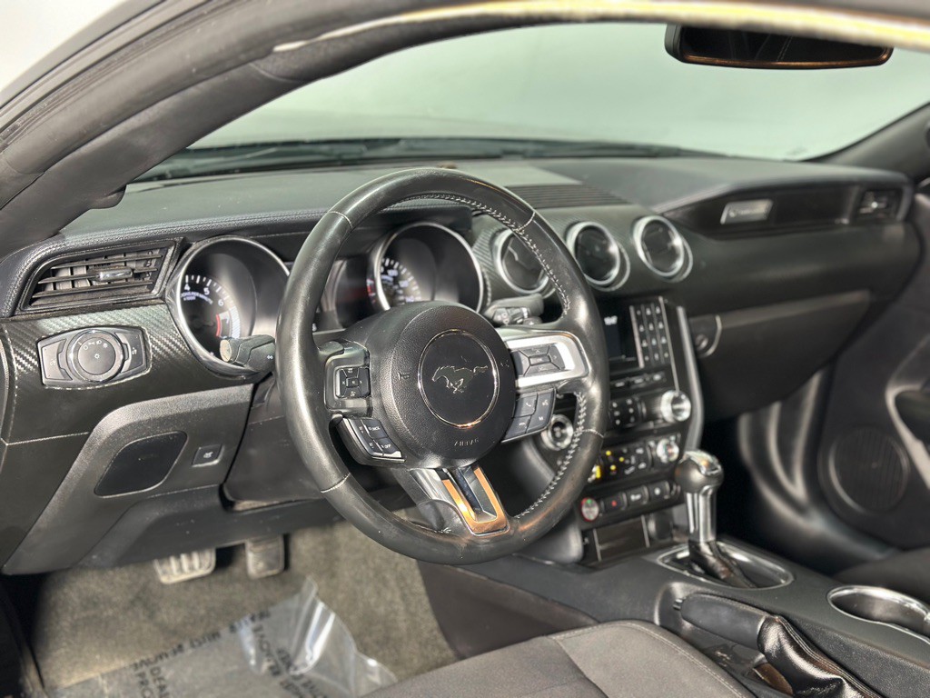 2018 Ford Mustang Image 26