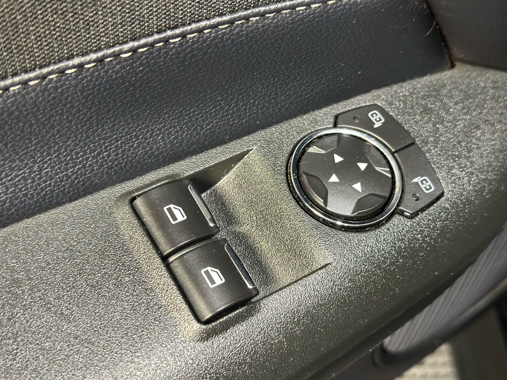 2018 Ford Mustang Image 33
