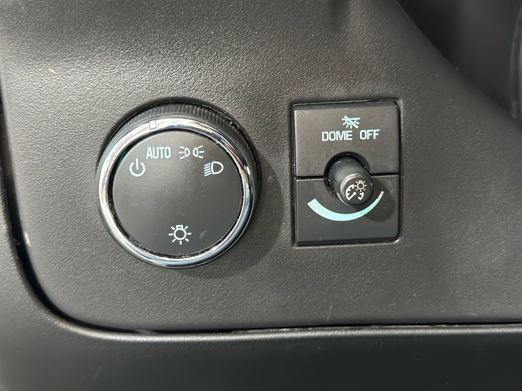 2017 Chevrolet Express Image 26