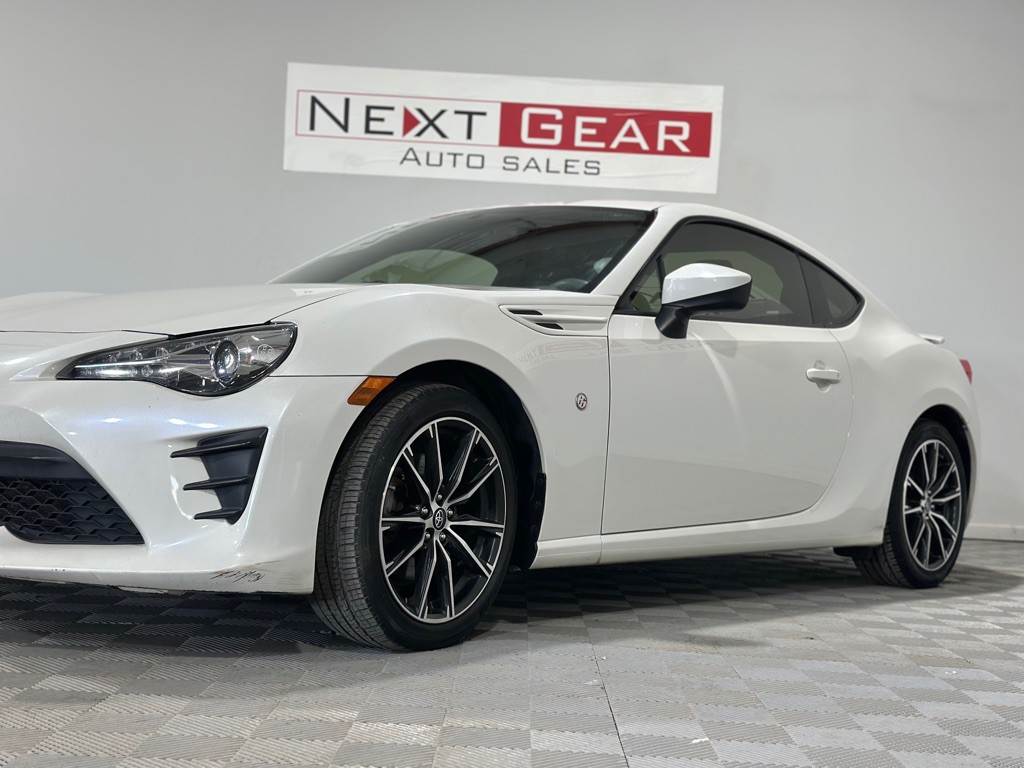2017 Toyota 86 Image 6