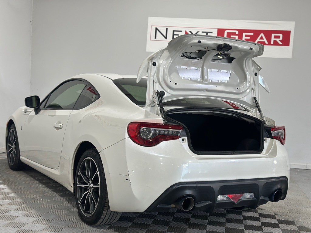 2017 Toyota 86 Image 31