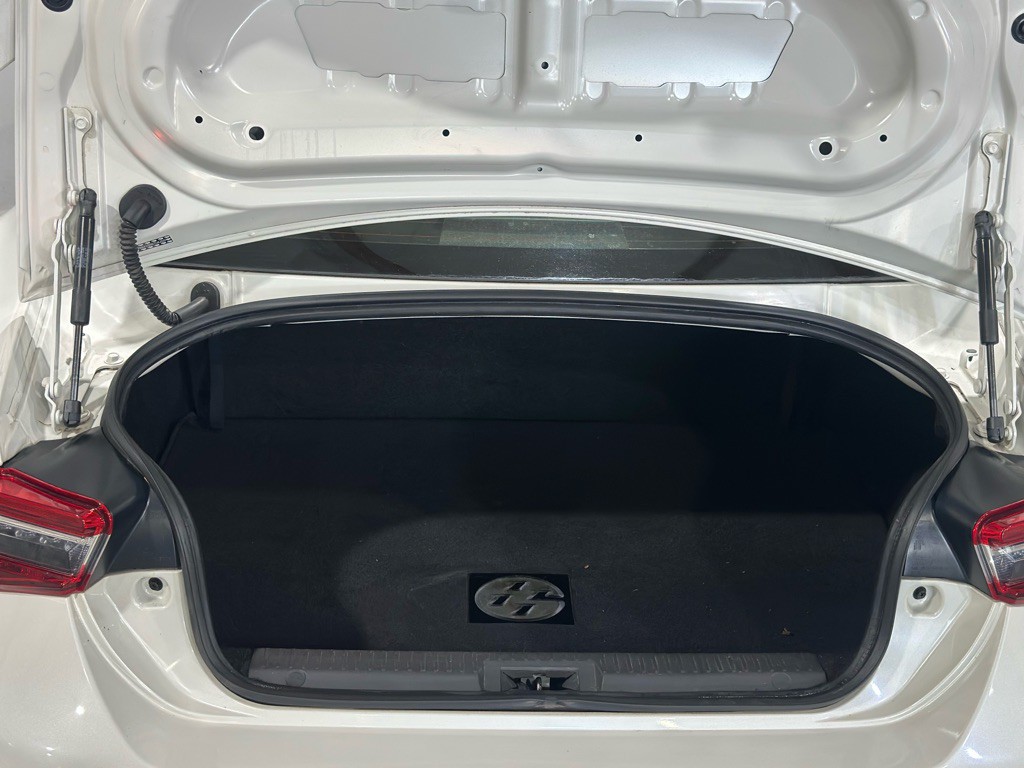 2017 Toyota 86 Image 32