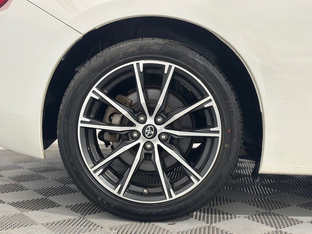 2017 Toyota 86 Image 36