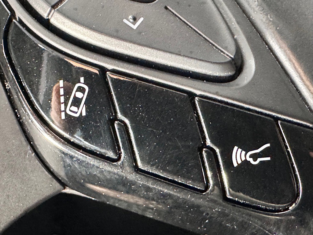 2019 Toyota C-HR Image 24