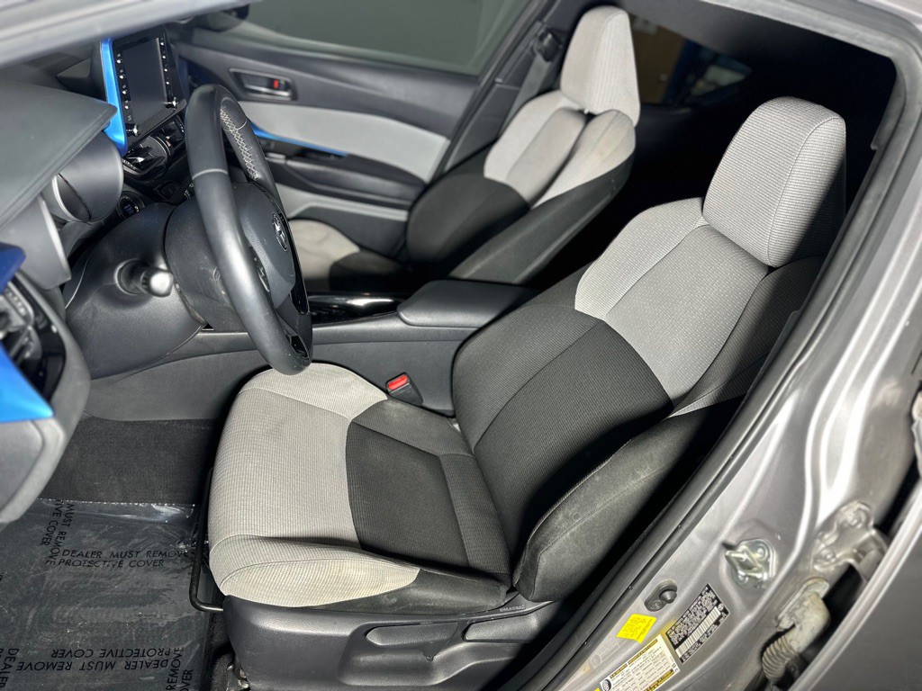 2019 Toyota C-HR Image 25