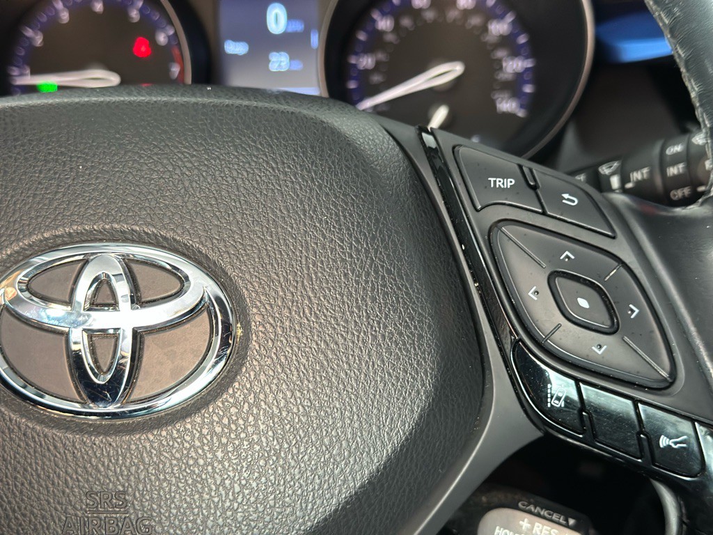 2019 Toyota C-HR Image 29