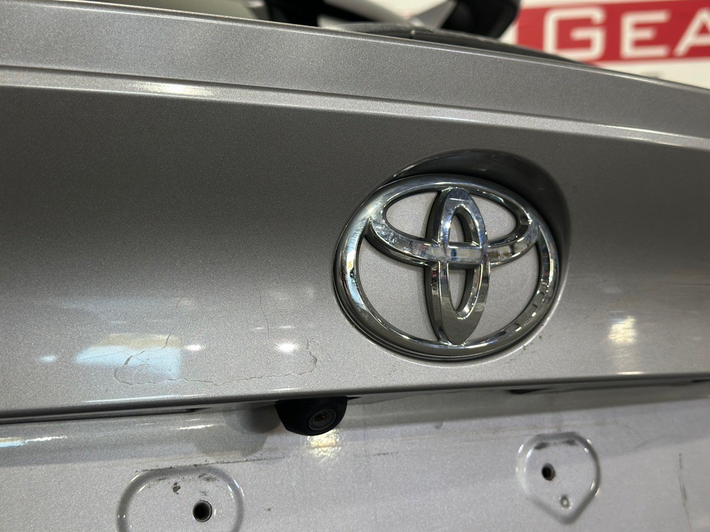 2019 Toyota C-HR Image 33