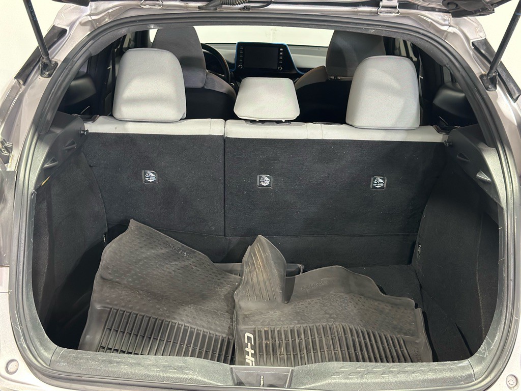 2019 Toyota C-HR Image 35