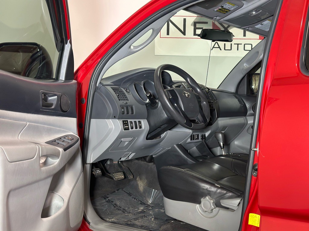 2013 Toyota Tacoma Image 9
