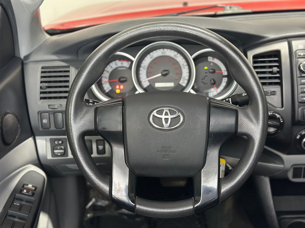 2013 Toyota Tacoma Image 13