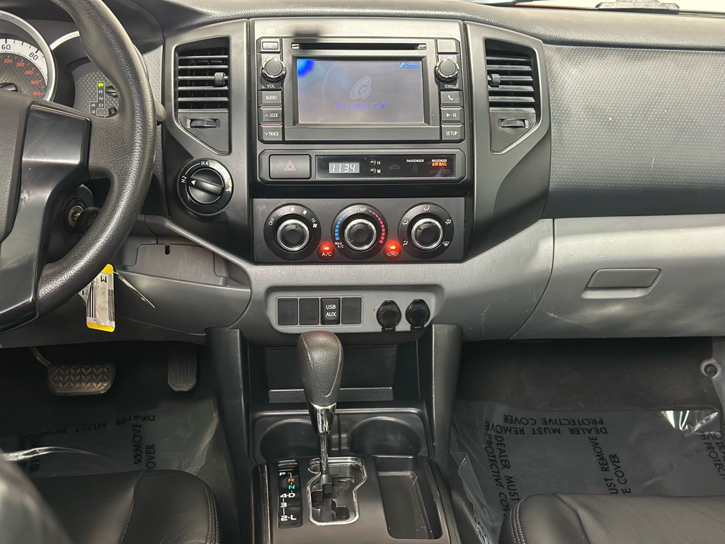 2013 Toyota Tacoma Image 18