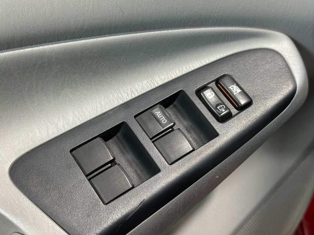 2013 Toyota Tacoma Image 23