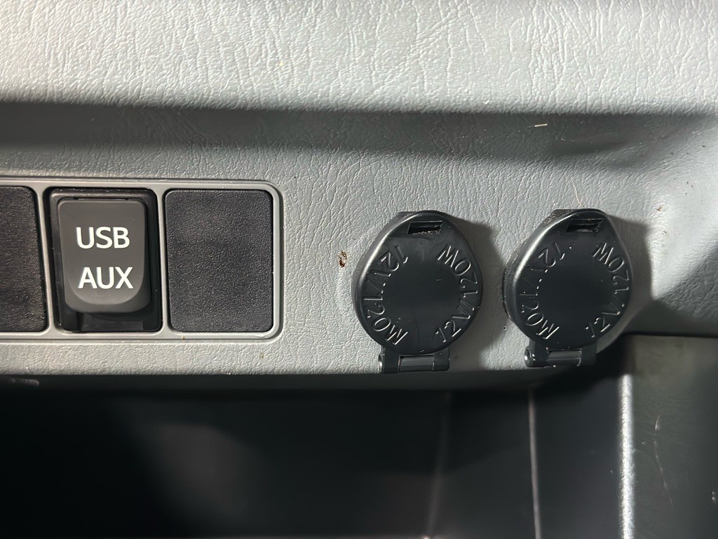 2013 Toyota Tacoma Image 24