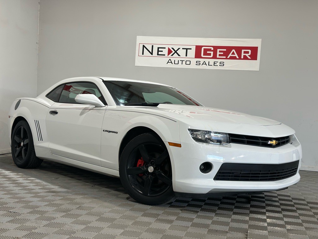 2015 Chevrolet Camaro Image 1