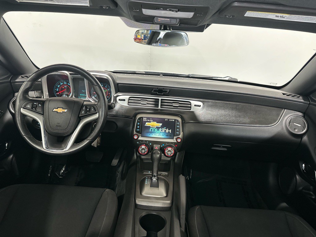 2015 Chevrolet Camaro Image 13