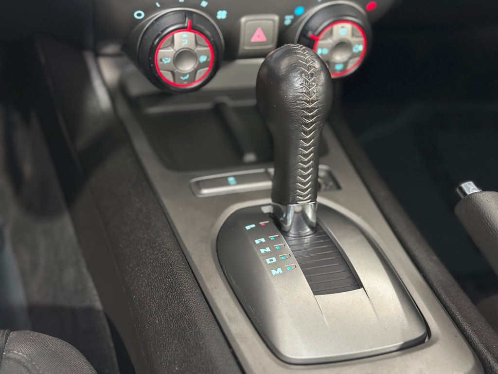 2015 Chevrolet Camaro Image 20