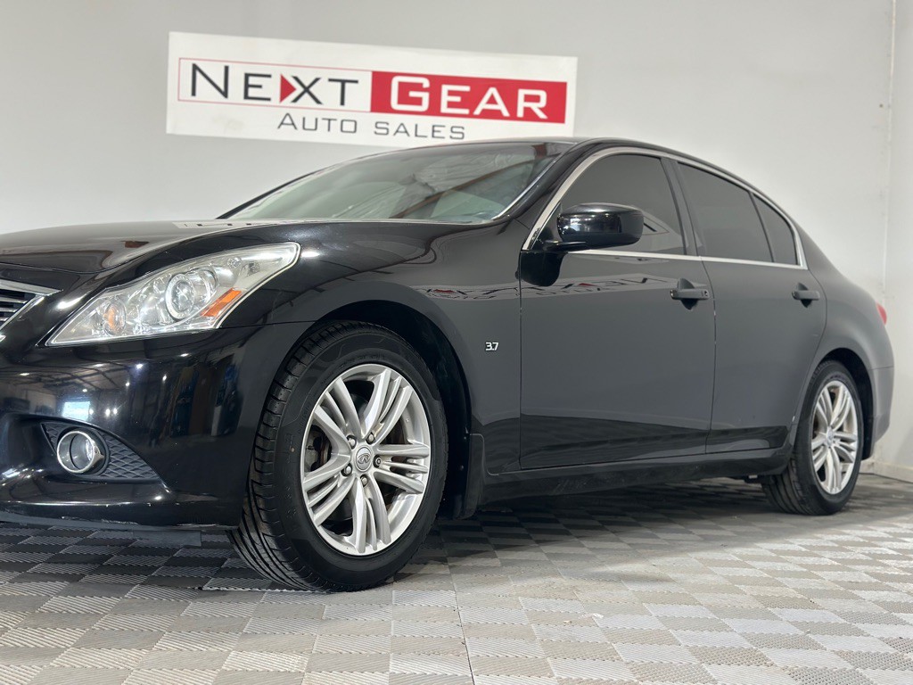 2015 INFINITI Q40 Image 5