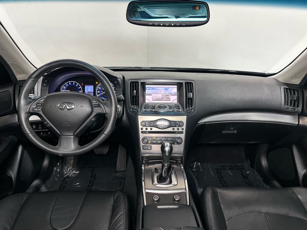 2015 INFINITI Q40 Image 11