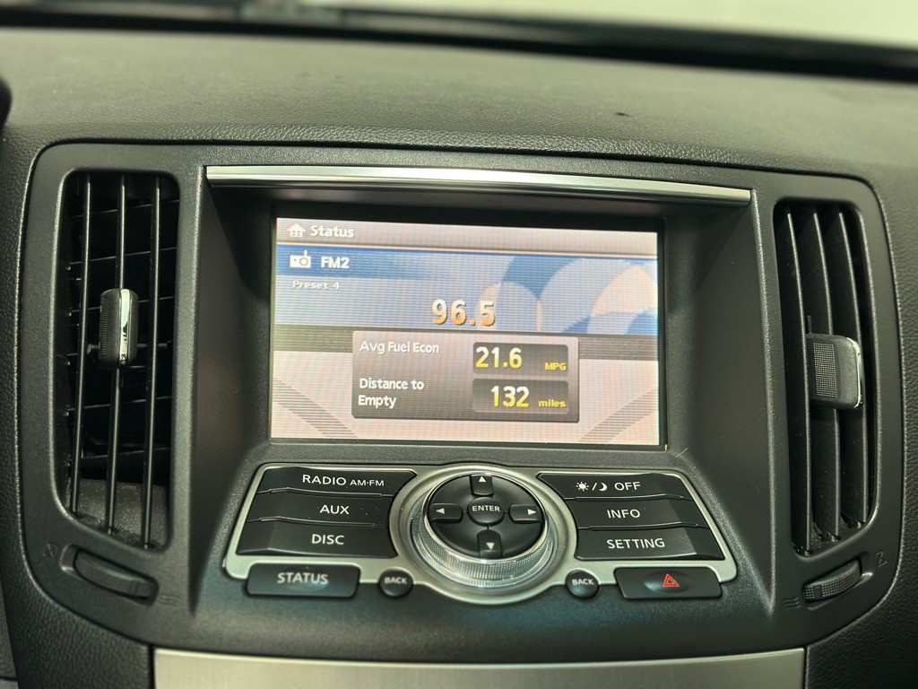 2015 INFINITI Q40 Image 15