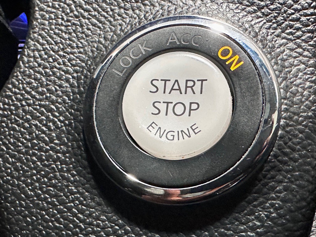 2015 INFINITI Q40 Image 21