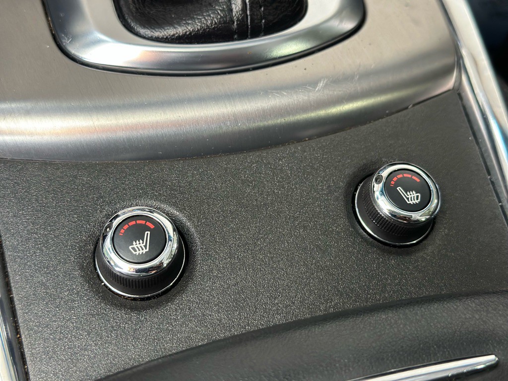 2015 INFINITI Q40 Image 23