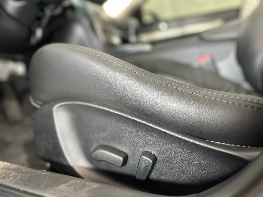 2015 INFINITI Q40 Image 25