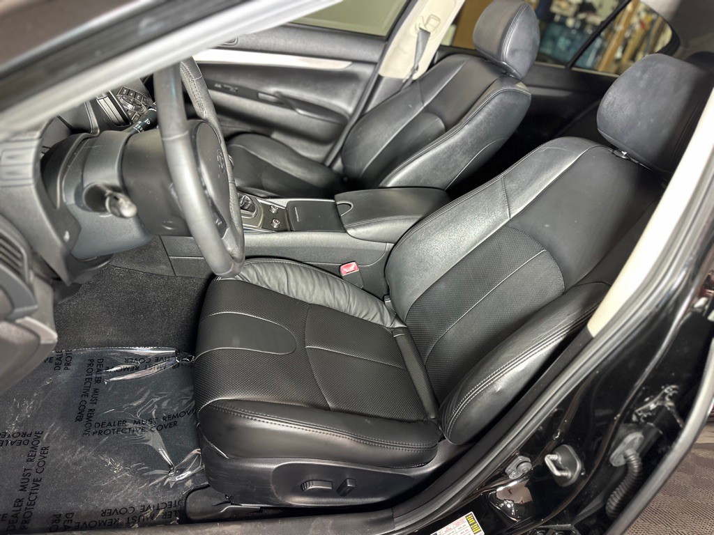 2015 INFINITI Q40 Image 26