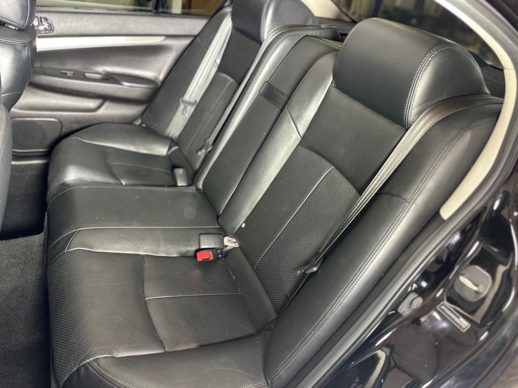 2015 INFINITI Q40 Image 27
