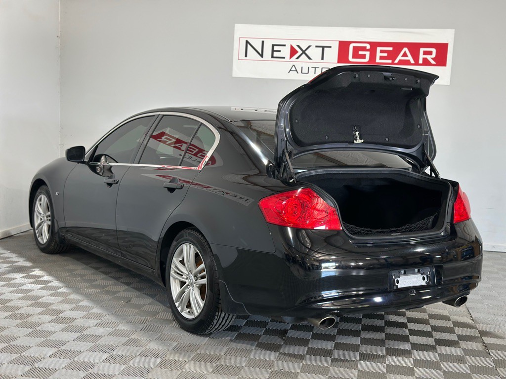2015 INFINITI Q40 Image 34