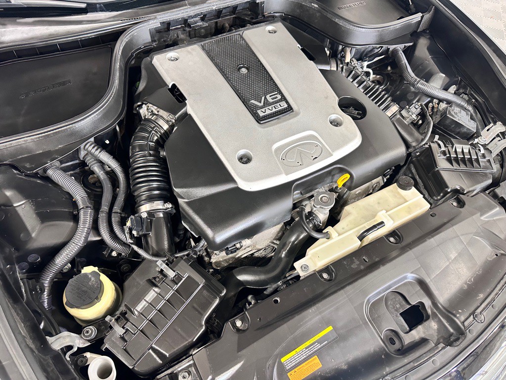2015 INFINITI Q40 Image 36