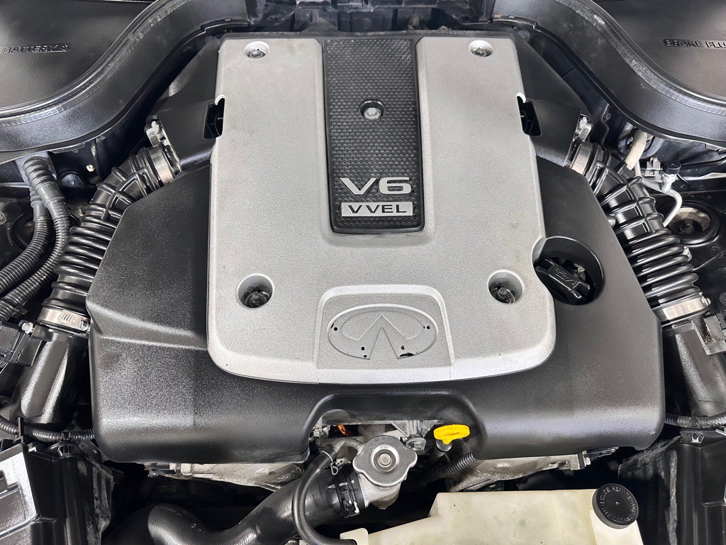2015 INFINITI Q40 Image 37
