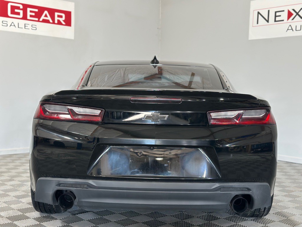 2018 Chevrolet Camaro Image 9