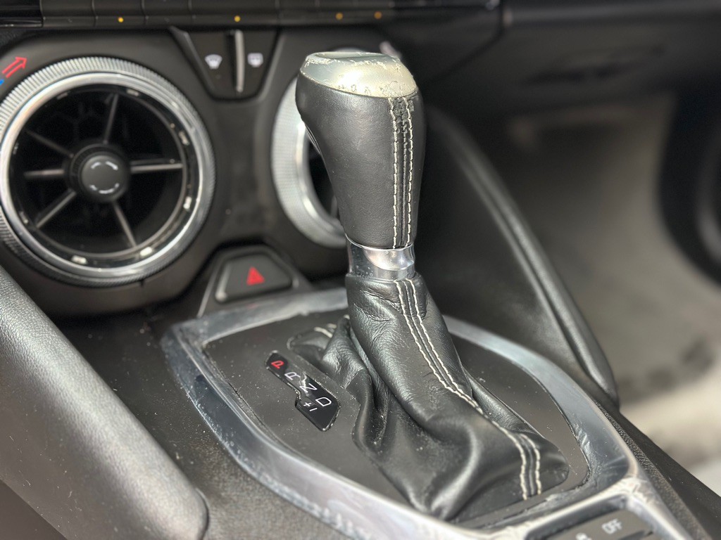 2018 Chevrolet Camaro Image 20