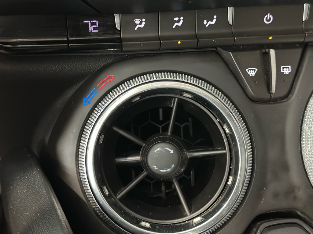 2018 Chevrolet Camaro Image 29