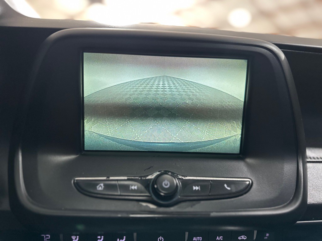 2018 Chevrolet Camaro Image 19